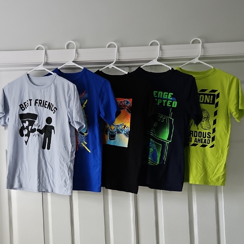 Lot of 5 Childrens Place Boys Graphic Tees -large 10/12